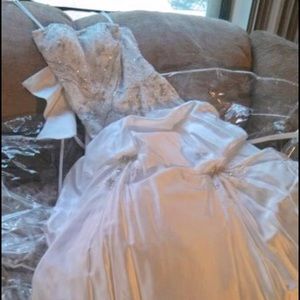 Ysa Makino Size 4 Beaded A Line Wedding Dress